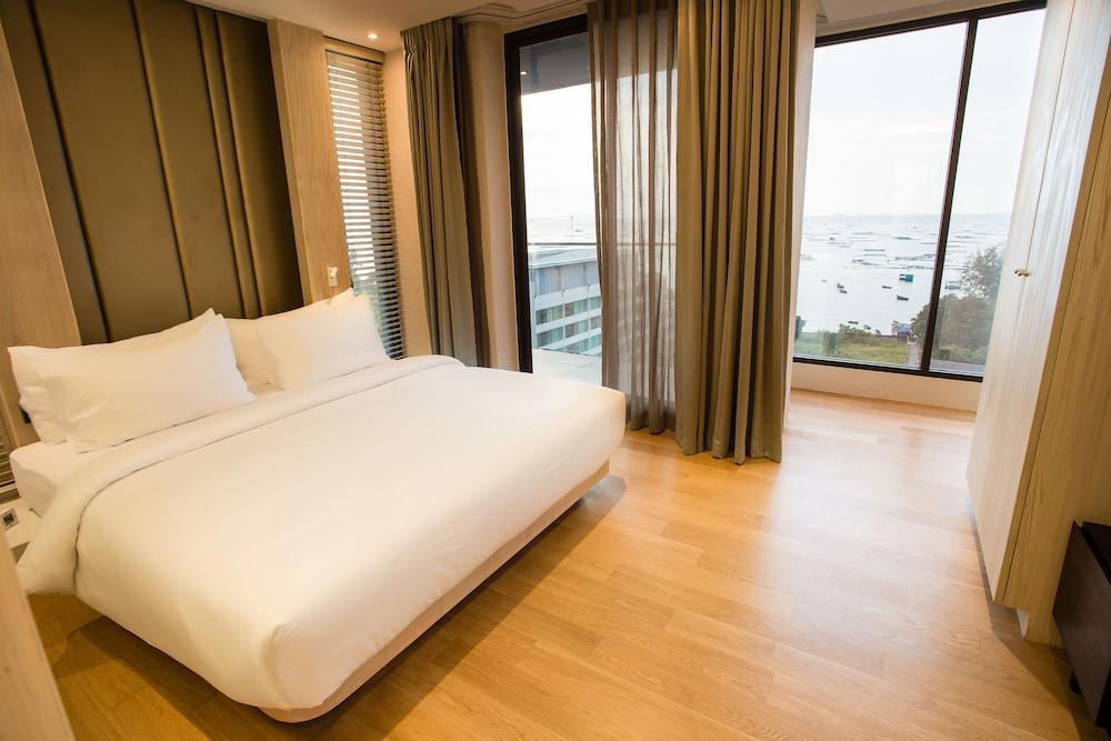 Balcony Seaside Sriracha Hotel & Serviced Apartments Si Racha Esterno foto
