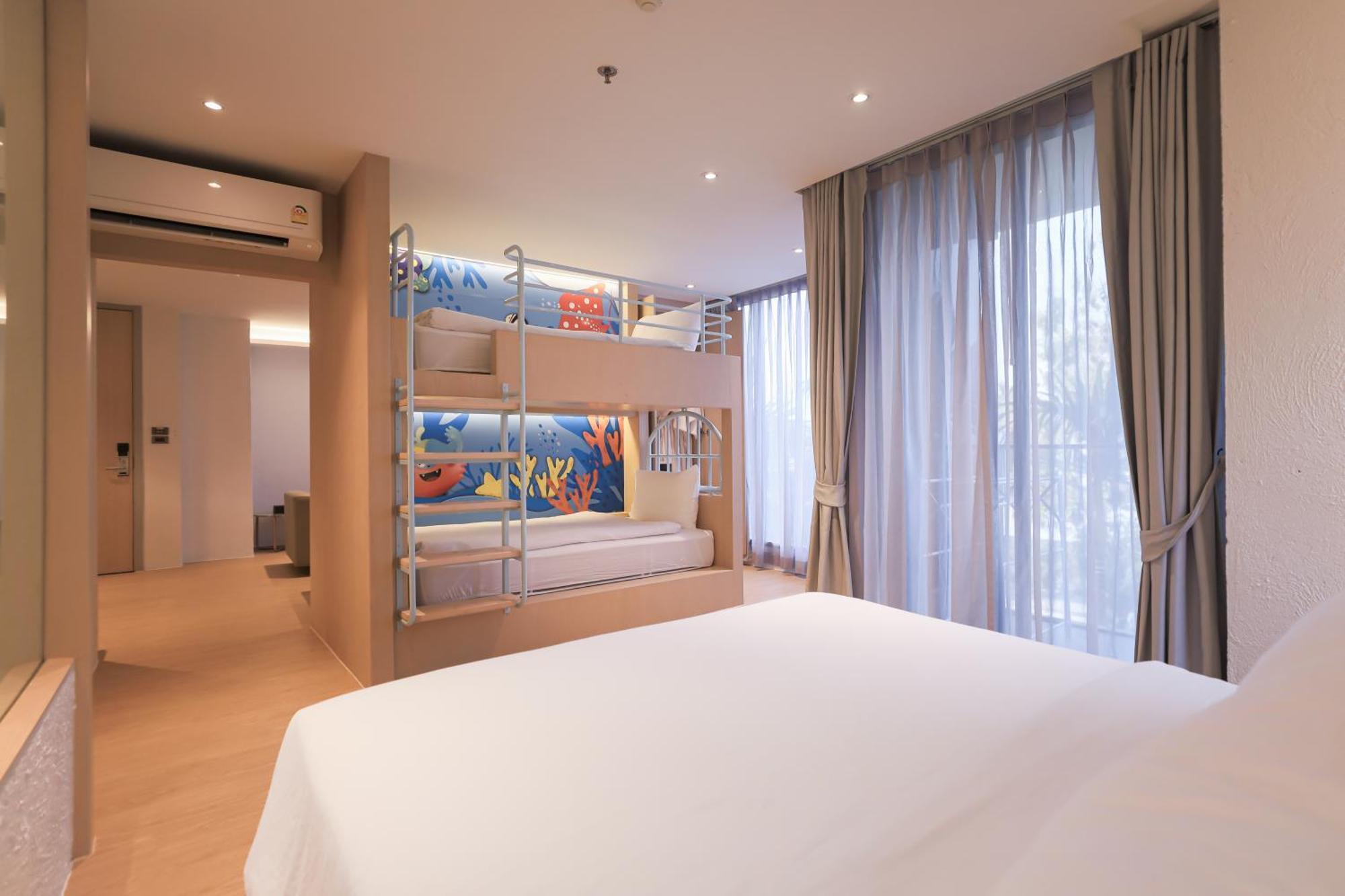 Balcony Seaside Sriracha Hotel & Serviced Apartments Si Racha Esterno foto